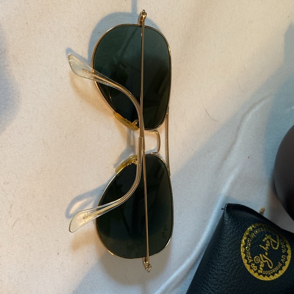 Ray-Ban Aviators - Picture 10 of 13